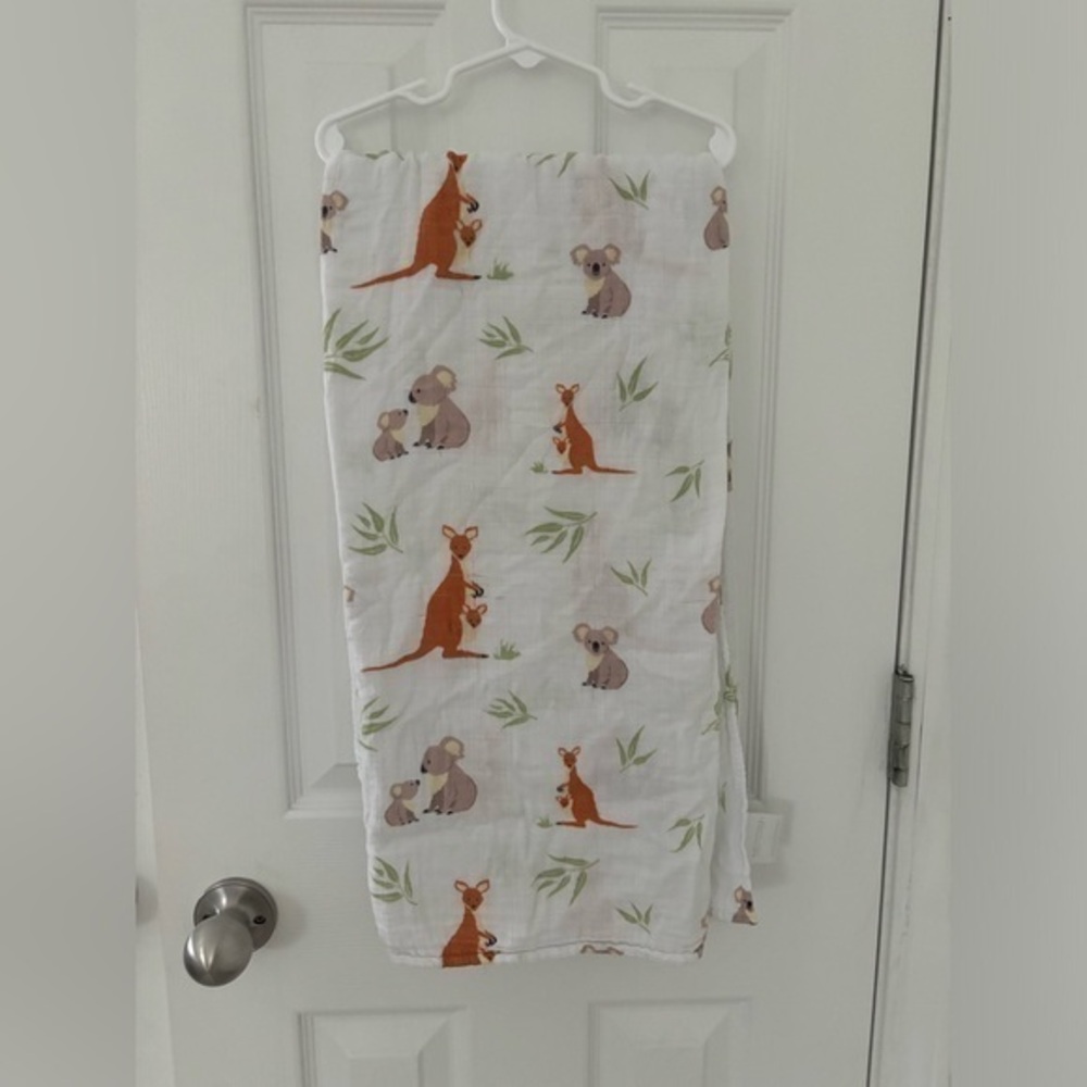 COPY - Saranoni luxury baby swaddle Australia kangaroo koala